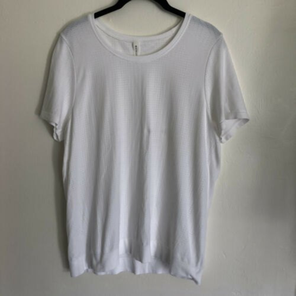 Athleta Women White Active T-Shirt M Breathable Mesh